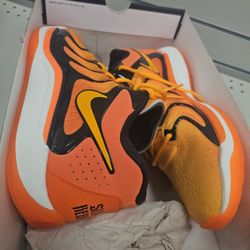 KD17, Never Worn