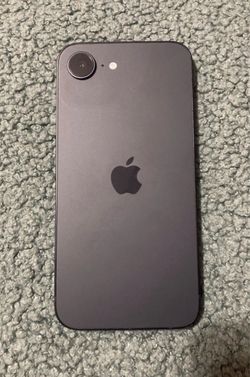 Apple iPhone 16e 128GB (AT&T)