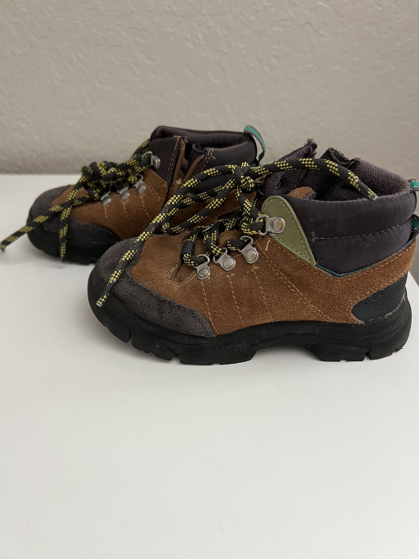 Zara Toddler Hiking boots