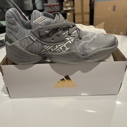 Adidas Harden Vol. 4 – Men’s US 8 / EU 41⅓ $76