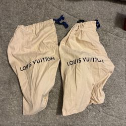Louis Vuitton Purse for Sale in Clovis, CA - OfferUp