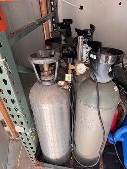 9 Co2 tanks 20 lb
