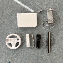 Wii w/accessories