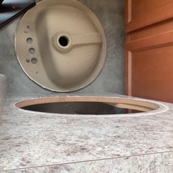 Sinks for sale. $ 40