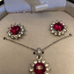 Silver Plated Necklace And Earrings 