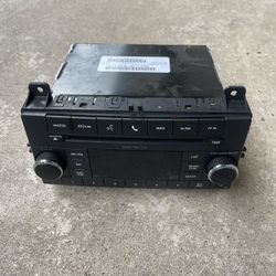 2011 Jeep Grand Cherokee OEM Radio – Factory Head Unit