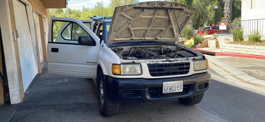 1999 Isuzu rodeo ls
