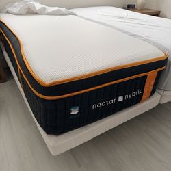 King Size Adjustable Bed Frame with Mattresses w/remote control