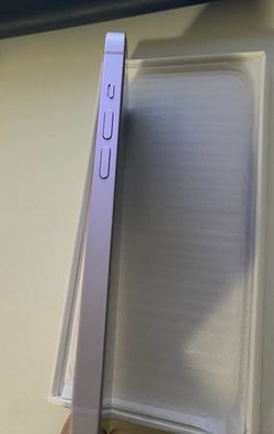 iPhone 14 – 128GB unlocked – BRAND NEW
