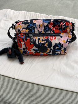 Kipling Floral Belt Bag / Crossbody