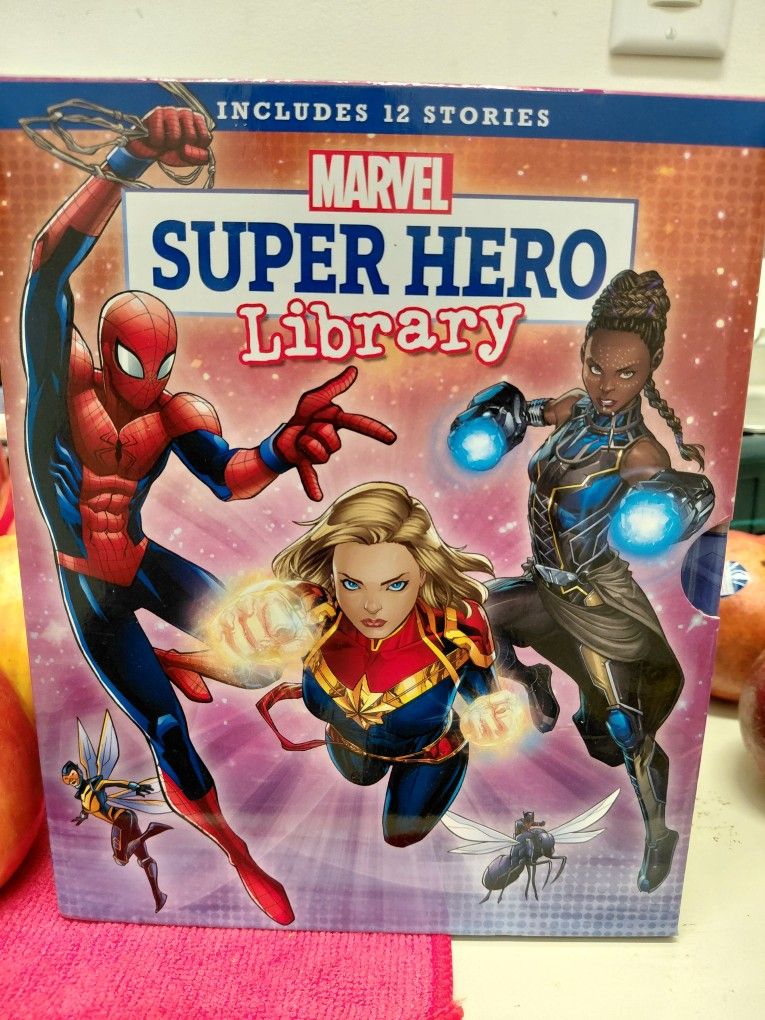 Marvel Duper Hero Library