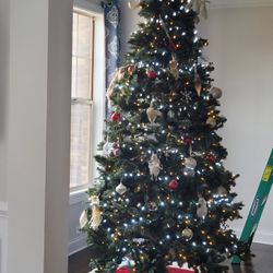 9 ft. Pre-Lit Artificial Christmas With Storage Bag