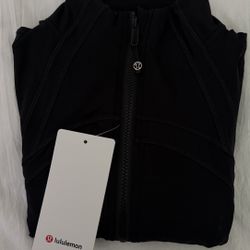  Lululemon Defined Jacket cropped Size 8