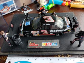 Dale earnhart nascar pit scene