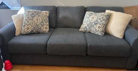Couch set