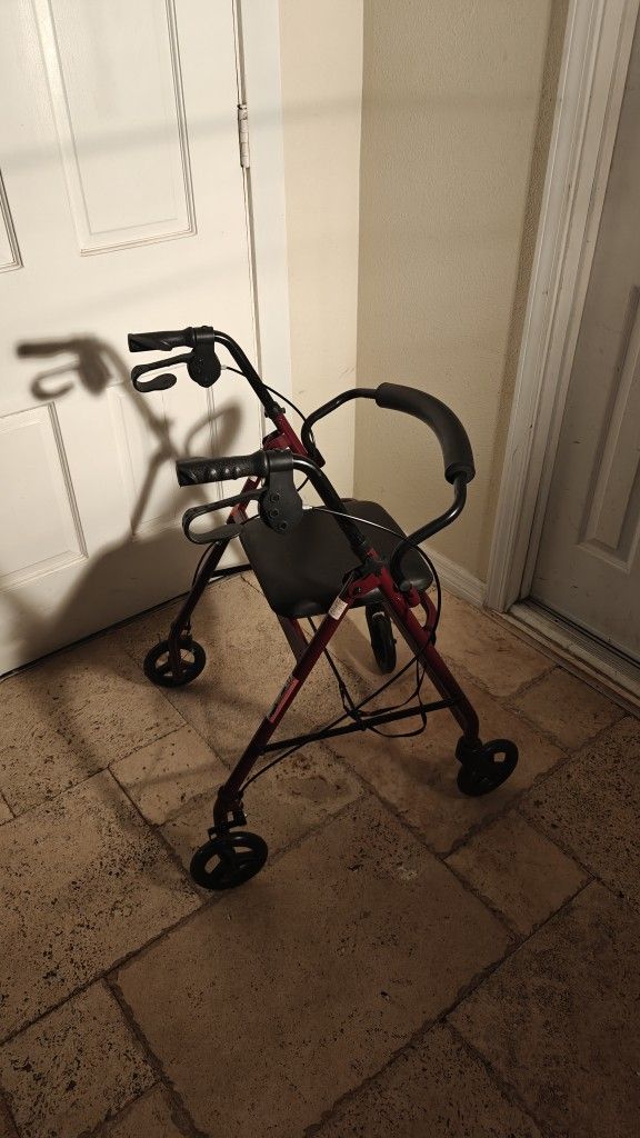 Walker - Basic Rollator w/ 6" Wheels
