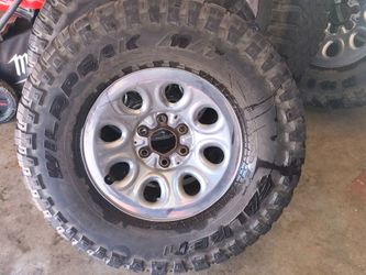 Tires  17x35  1250
