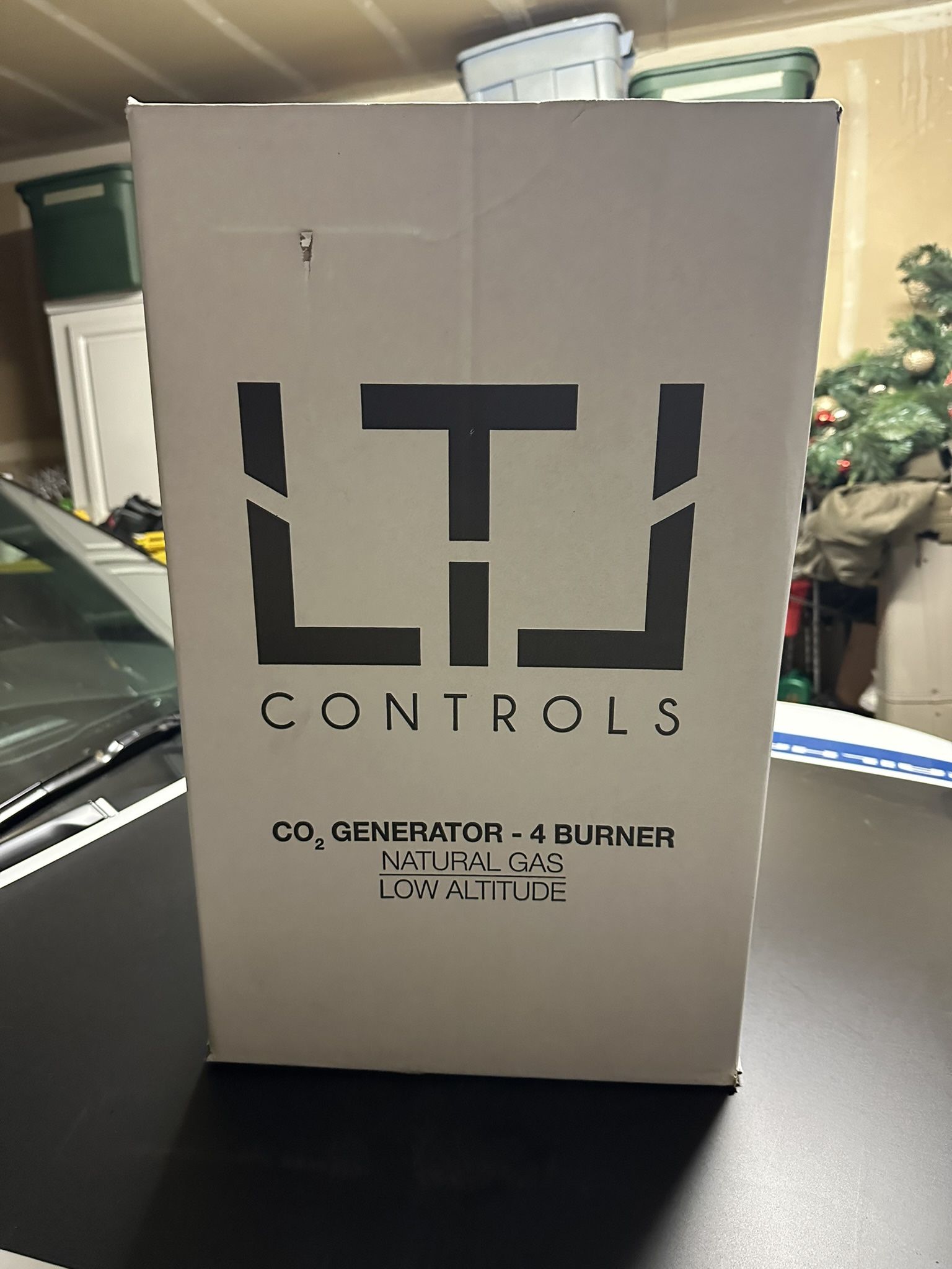 Brand new , box has never been opened LTL 4 burner Co2 natural gas burner