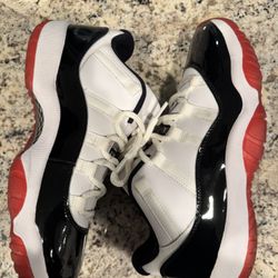 Jordan 11 Low Concord Bred