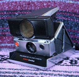 Polaroid SX-70 Sonar Instant Film Camera
