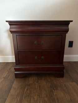 Wood 3 Drawer Nightstand