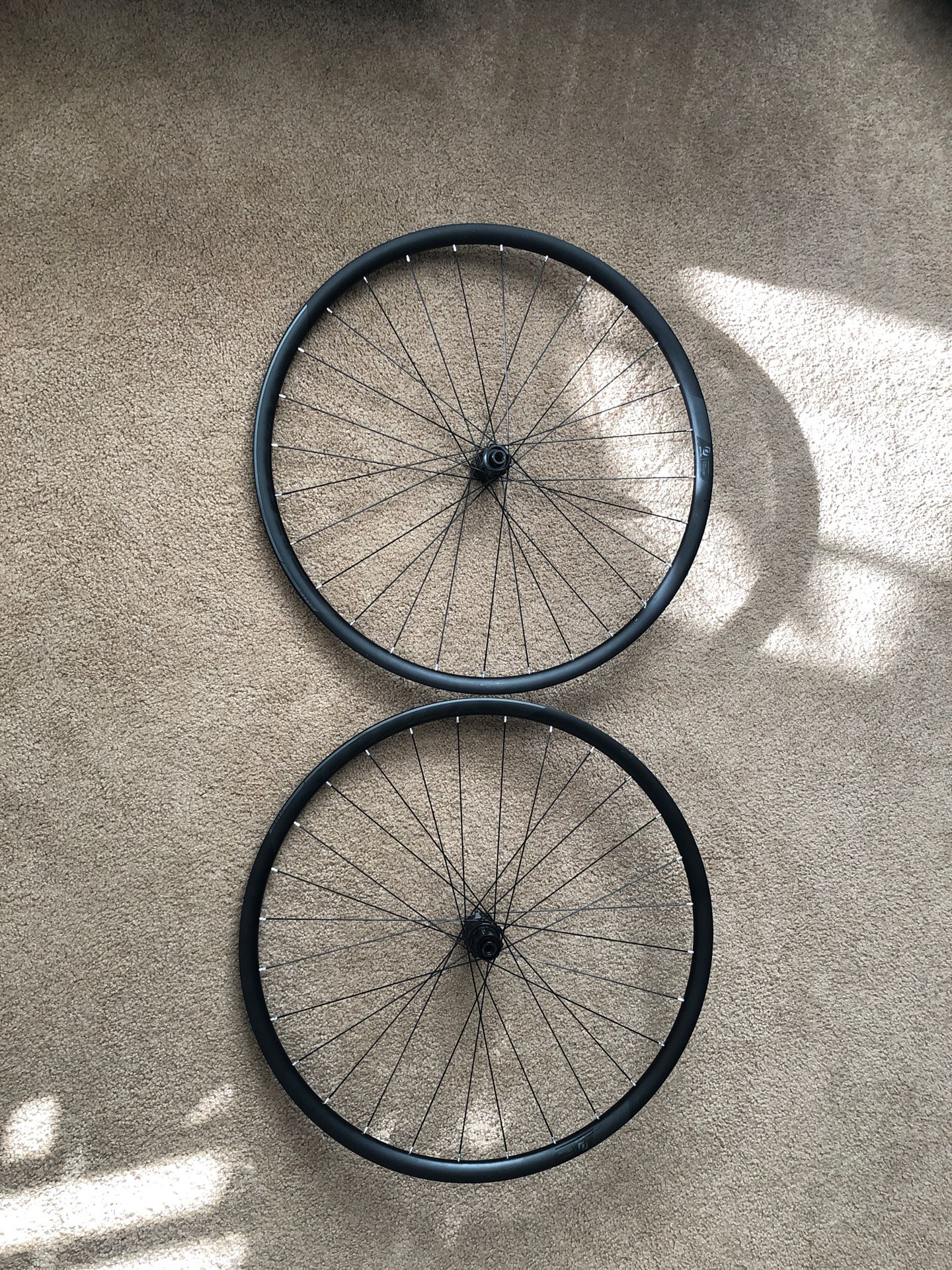 Syncros RP 2.0 Disc Rear and Front Rims (barely used)