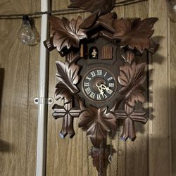 Vintage Black Forest Cuckoo Clock