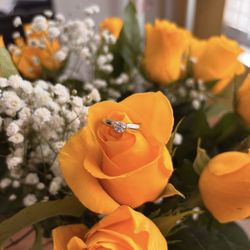 Size 7 White Gold Diamond Ring 