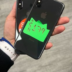 iPhone XS 64GB UNLOCKKED 