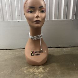 Motown Tress 18" Realistic Mannequin Wig Head