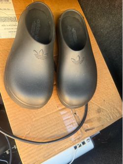 Adidas crocs