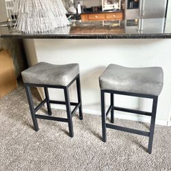New 25 Inch Bar Stools! Thick Comfy Grey Vegan Leather Cushions & Black Frame 🚚 Delivery Available