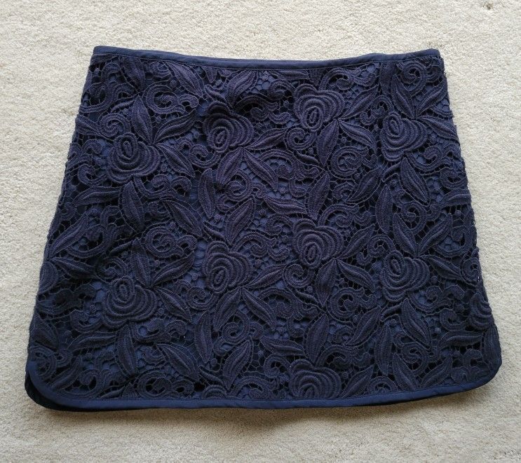 JUICY COUTURE 100% Cotton Navy Blue Lace Mini Skirt - Sz 6
