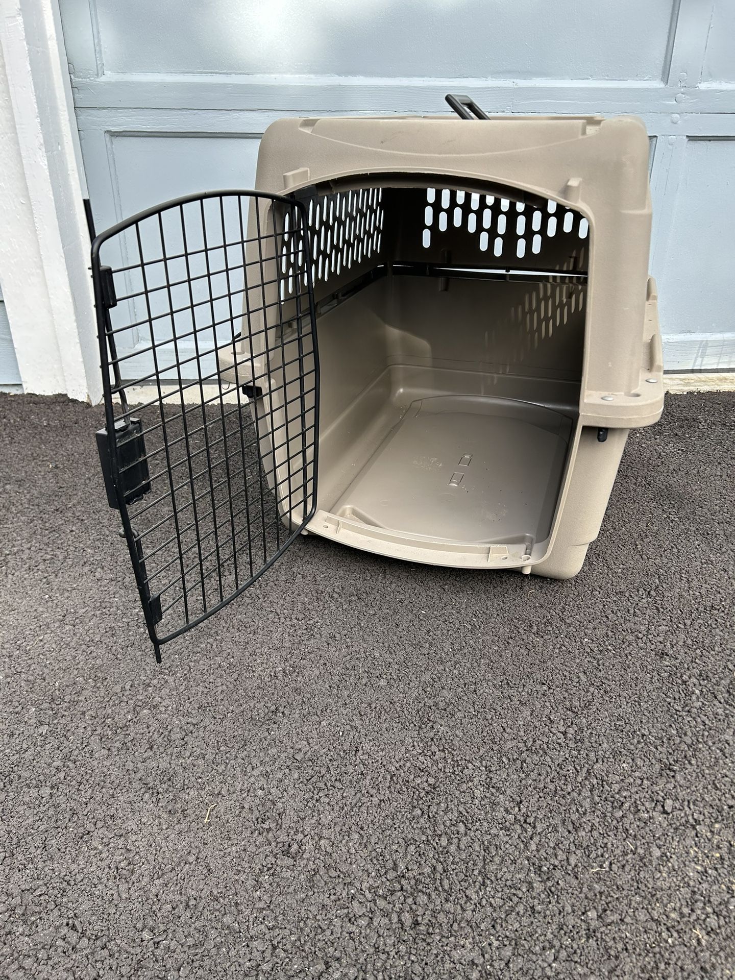 $30 EACH - I Have 3 Medium Dog crates