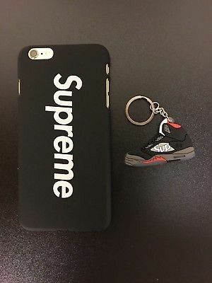 Supreme case w/ Jordan keychain