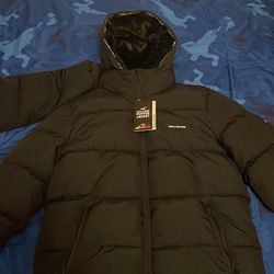 2 Hollister Cozy-lined Puffer Jacket(optional)