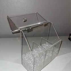 Makeup brushes storage box 