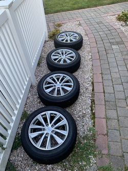 Infiniti Q50 17 inch premium wheels