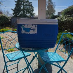 Igloo Cooler Blue & White With Handles