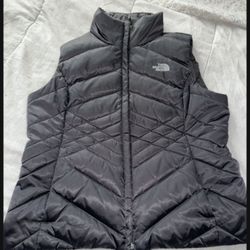 WOMENS LARGE NORTH FACE PUFFER VEST BLACK 550
