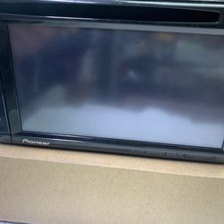 Pionner Radio  Nav Bluetooth Stereo 