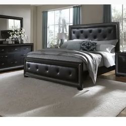 King Bedroom set (PENDING)