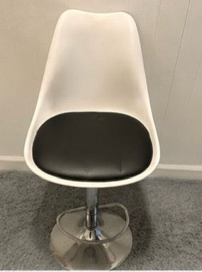 Set of 2 modern barstools