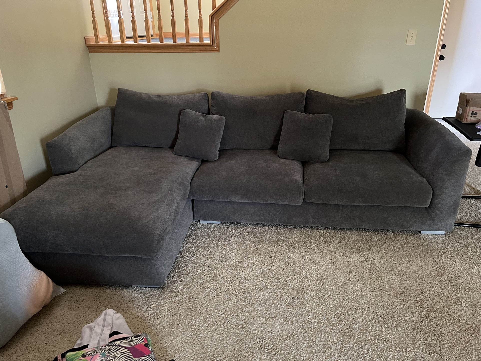 Feathers Sectional
