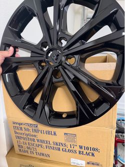 Hub cap skins