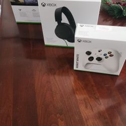 Xbox Series S, Xbox Wireless Controller, Xbox Stereo Headset