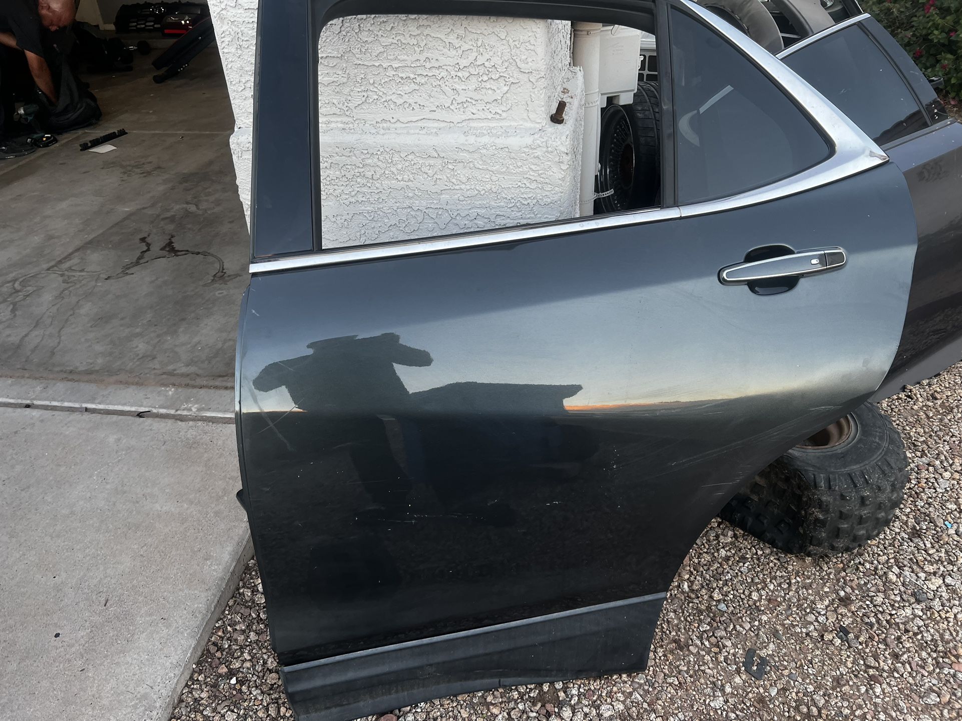 18/24 Chevy Equinox Left Rear Door