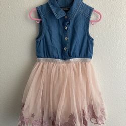 Blue and pink Glittery dress with unicorns 🦄 size 4T, Pick Up only , (cash Only)