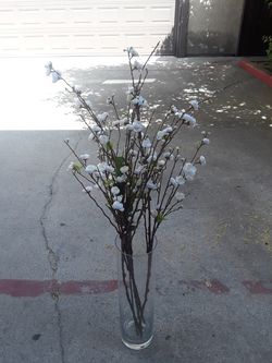 WHITE FLOWERS