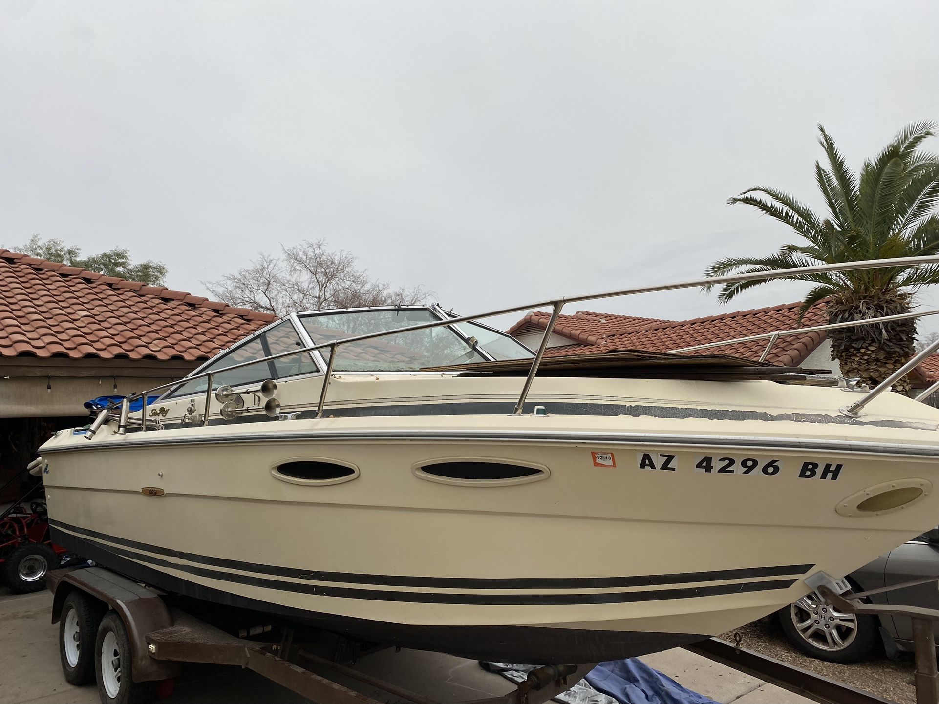 1979 Sea Ray SeaRay 220 SRV Cuddy Cabin